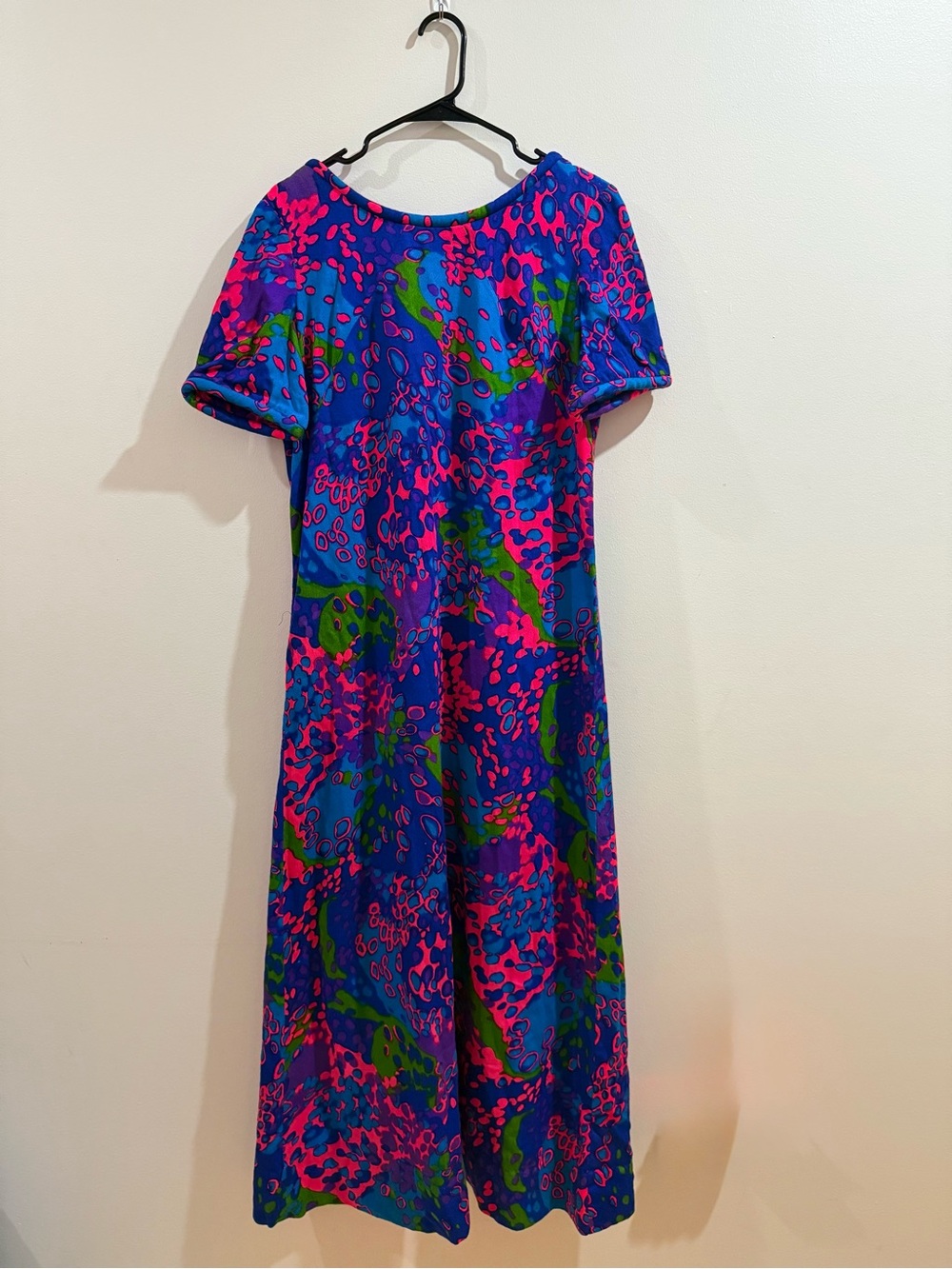Vintage Hawaiian Psychedelic Day Glo Hot Pink Purple and Blue Dress L